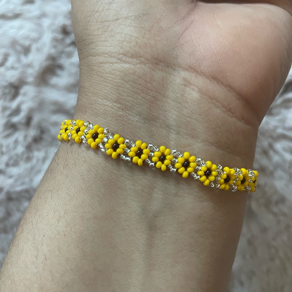 HANDMADE BEADED BRACELET